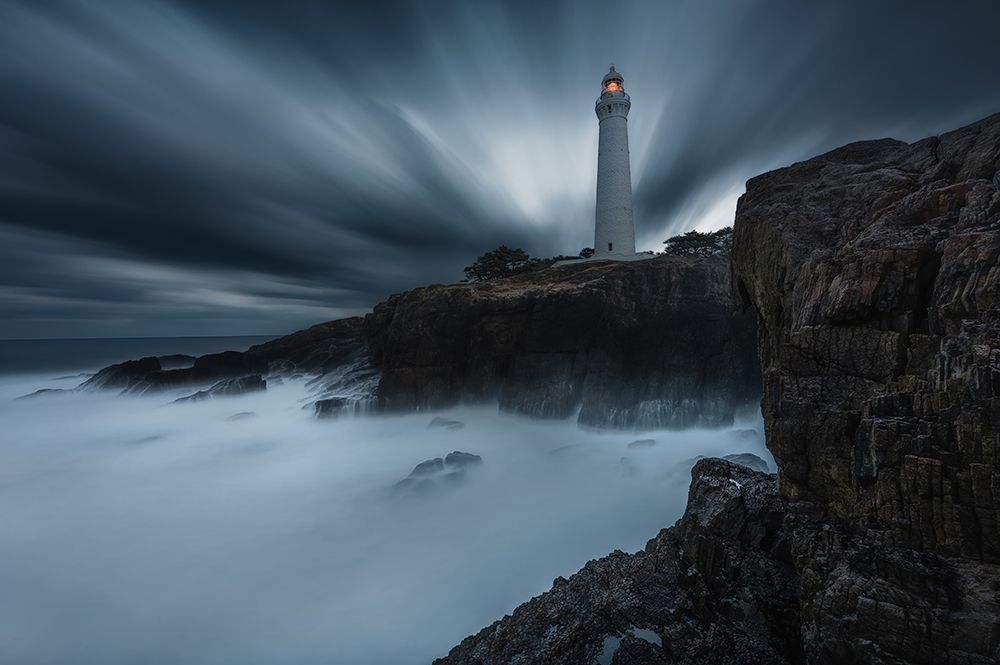 How to Build a Gallery Wall (A Canadian's Guide) 5 Long Exposure Of The Ocean by Daiki Kuroda, gallery wall ideas