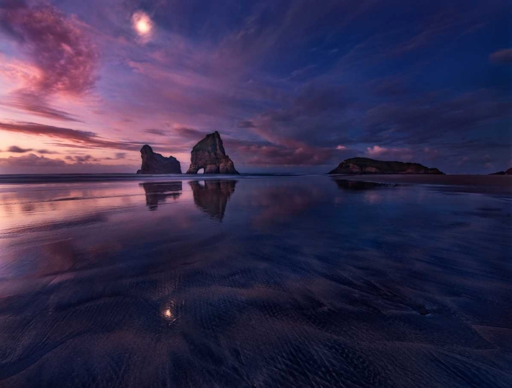 Golden Bay When Night Falls art print by Yan Zhang for $57.95 CAD