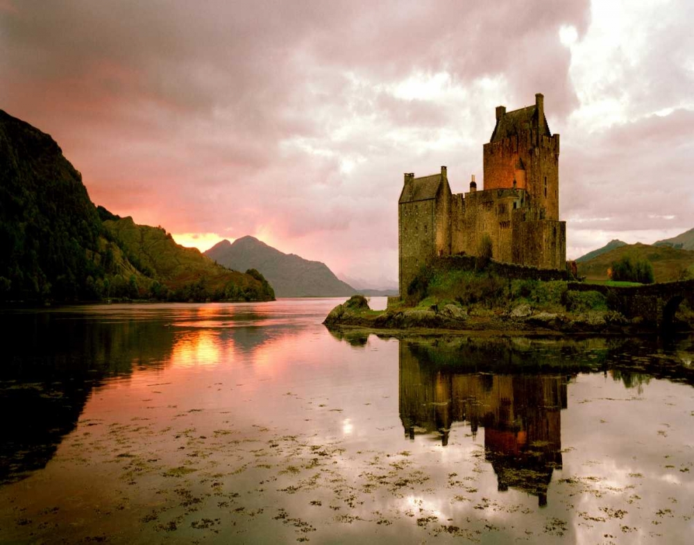 Eilean Donan, Scotland art print by Alan Klug for $57.95 CAD