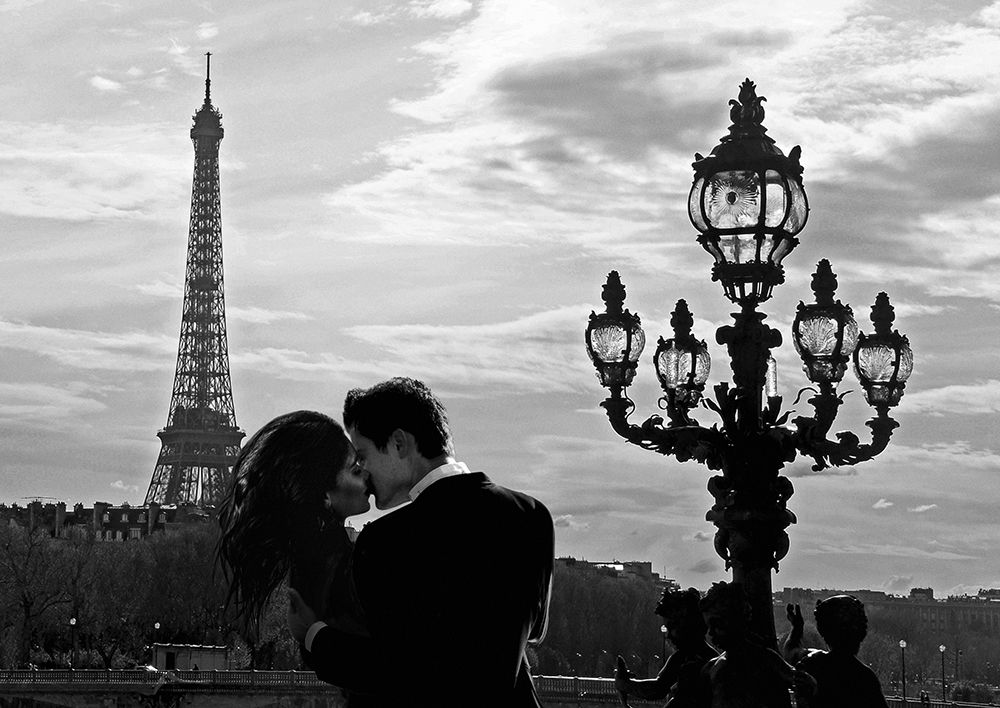 A Kiss in Paris art print by Julian Lauren for $57.95 CAD