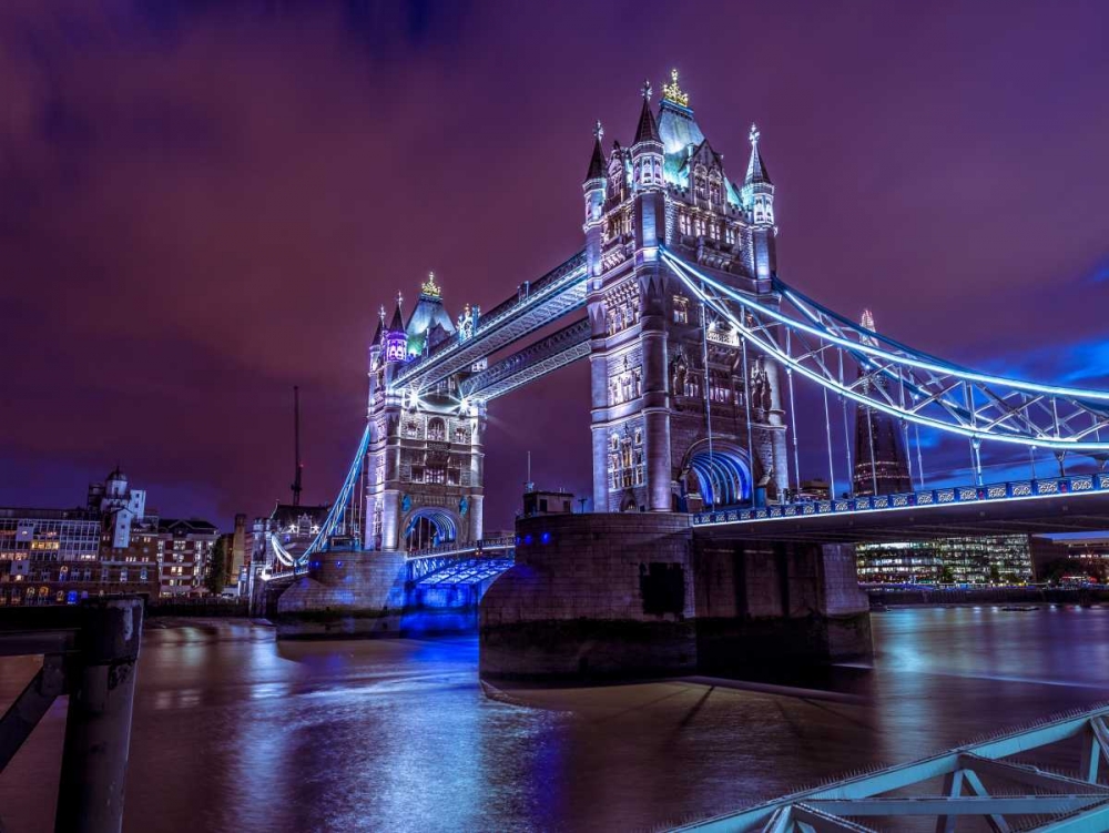 AF20130906 London 119C09 art print by Assaf Frank for $57.95 CAD