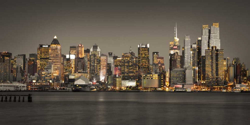 AF20131119 New York 1633C05 art print by Assaf Frank for $57.95 CAD