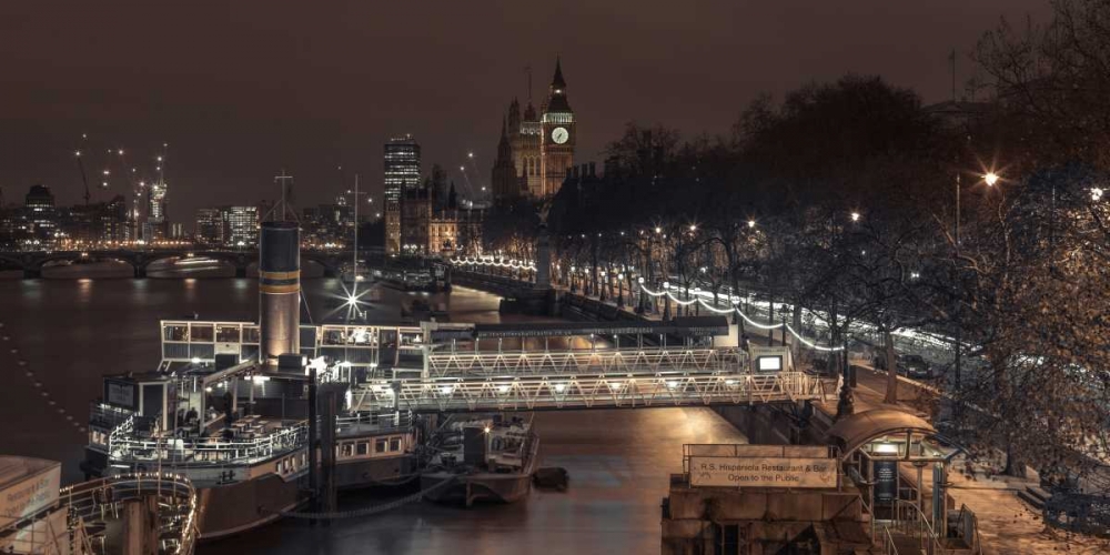 Evening view of London city, FTBR-1831 art print by Assaf Frank for $57.95 CAD