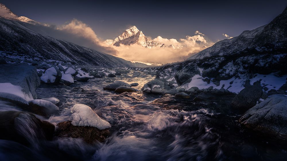Ama Dablam A??Am?Aandsup3;Dae?Re?Andsup2;A?? art print by Qiye for $57.95 CAD