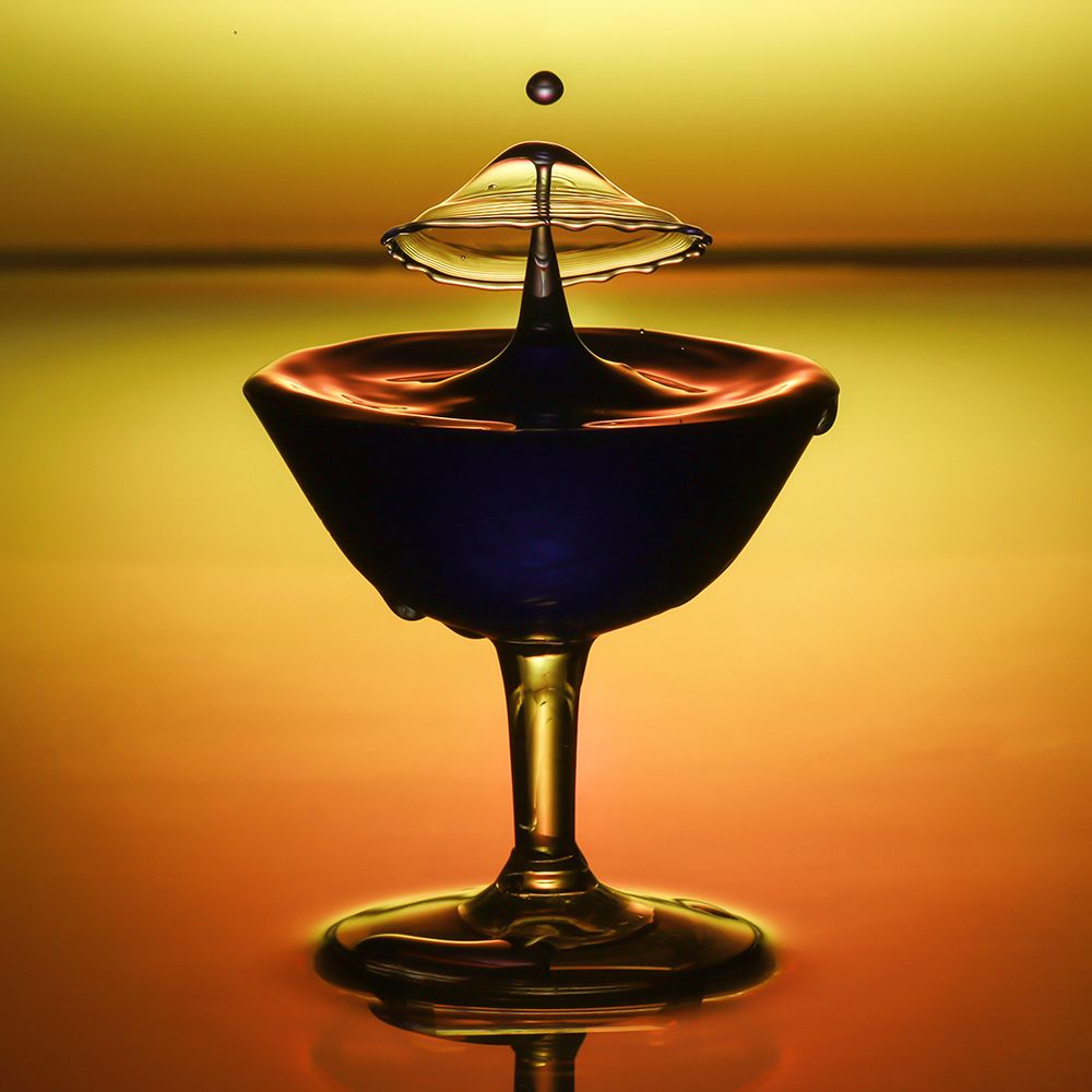 Tropfen Fotografie art print by Marco Hoppe for $57.95 CAD